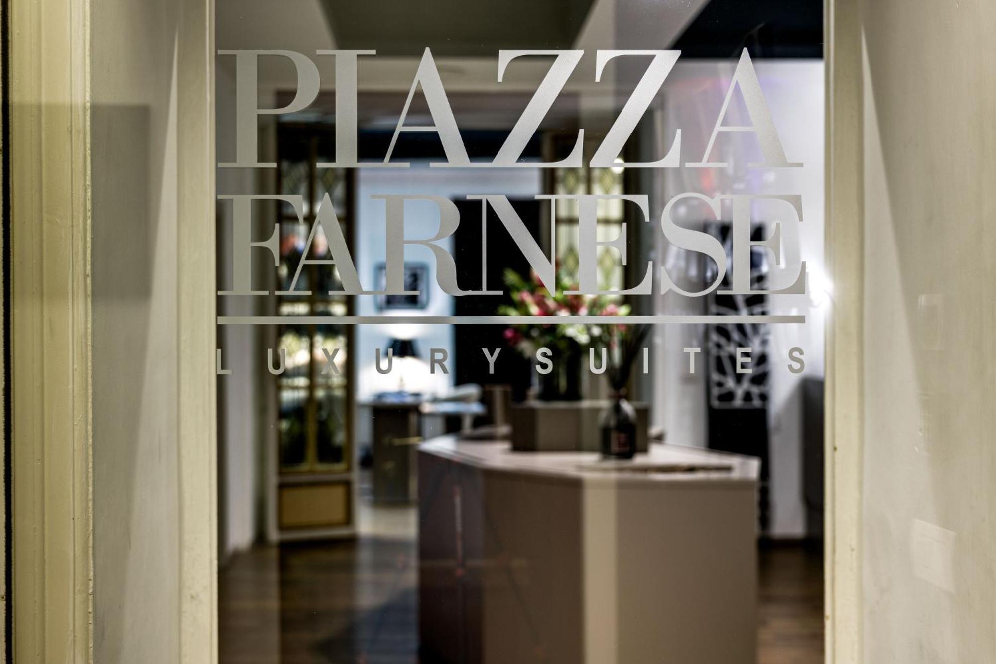רומא Piazza Farnese Luxury Suites מראה חיצוני תמונה