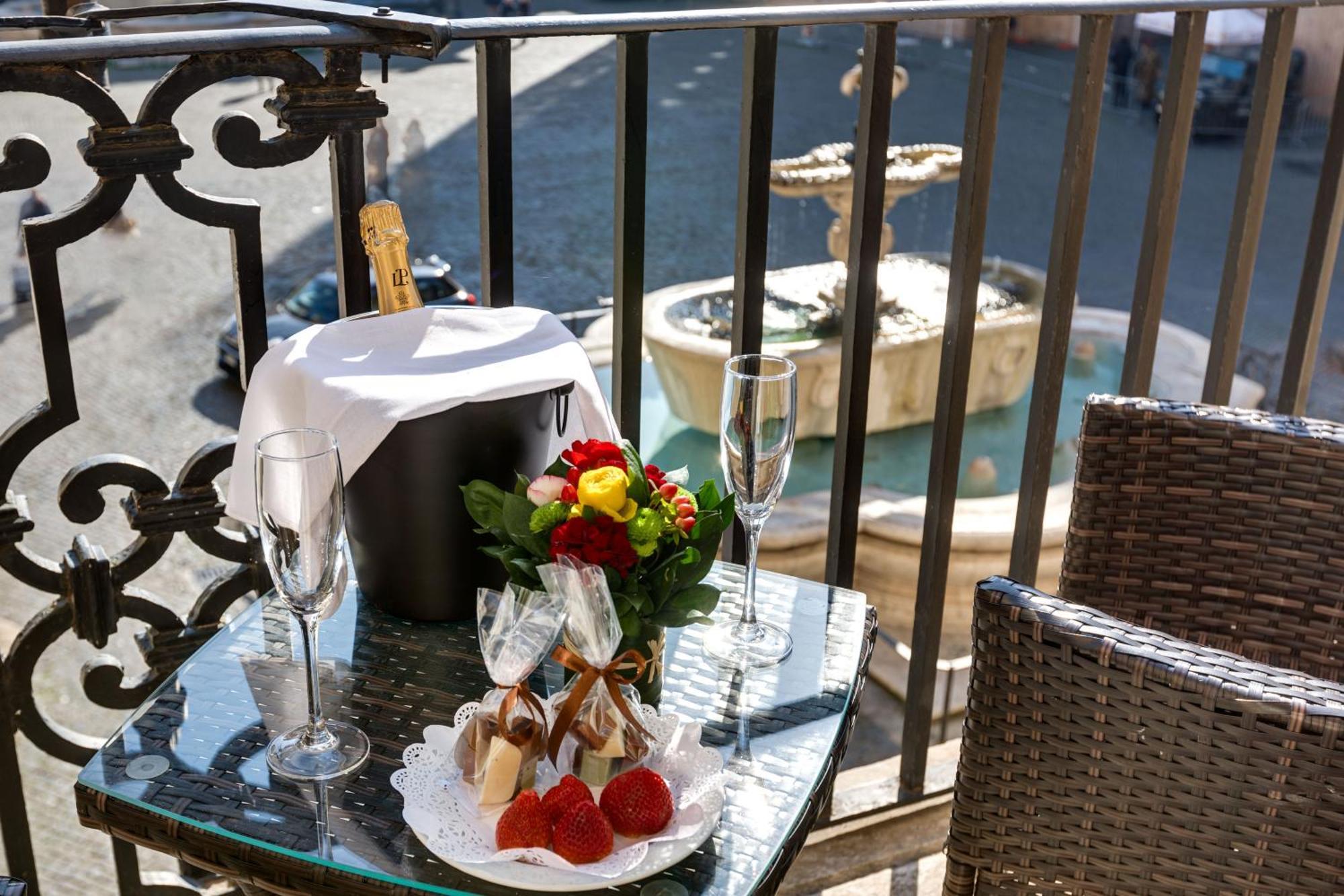 רומא Piazza Farnese Luxury Suites מראה חיצוני תמונה