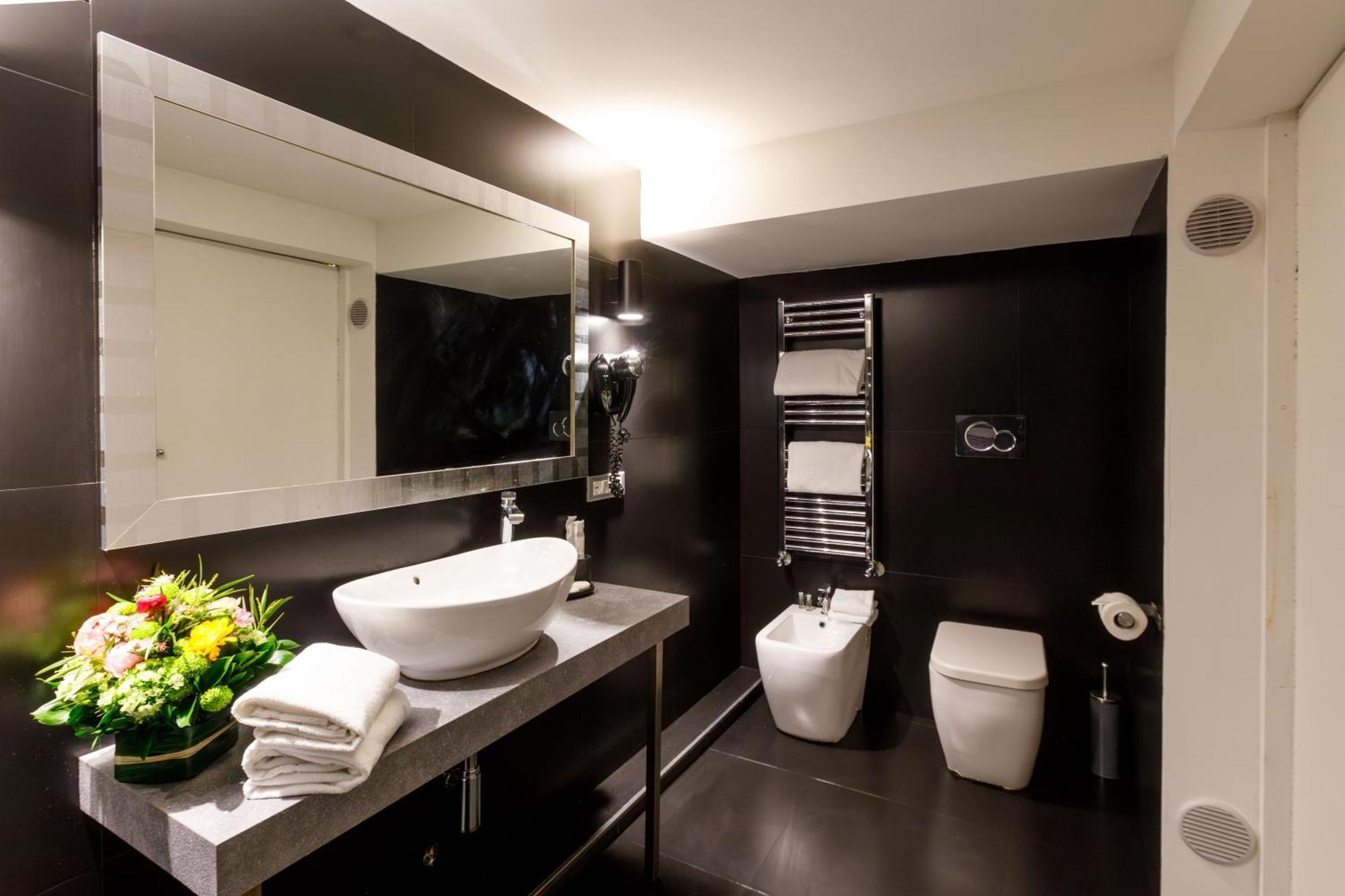 רומא Piazza Farnese Luxury Suites מראה חיצוני תמונה