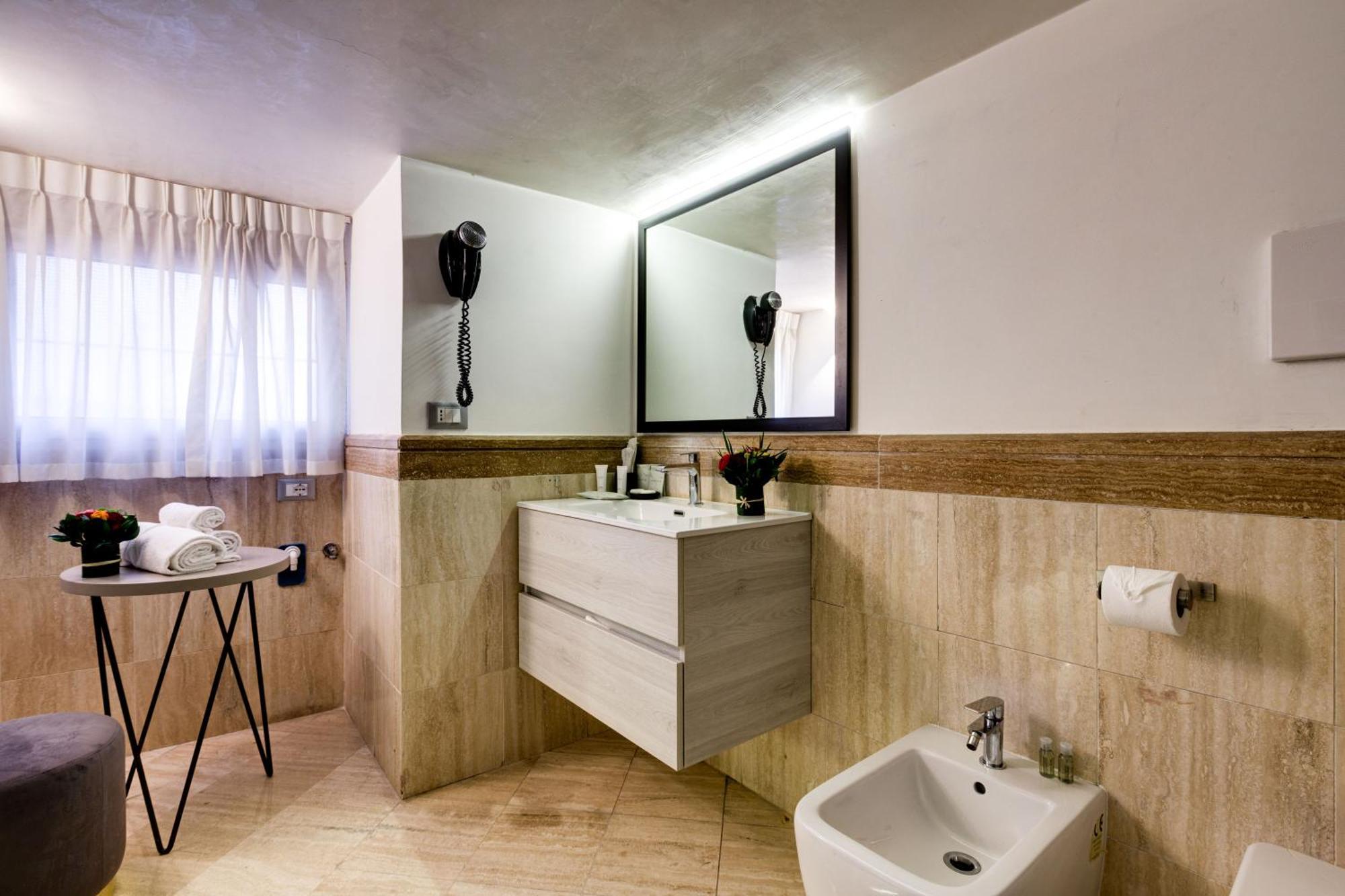 רומא Piazza Farnese Luxury Suites מראה חיצוני תמונה