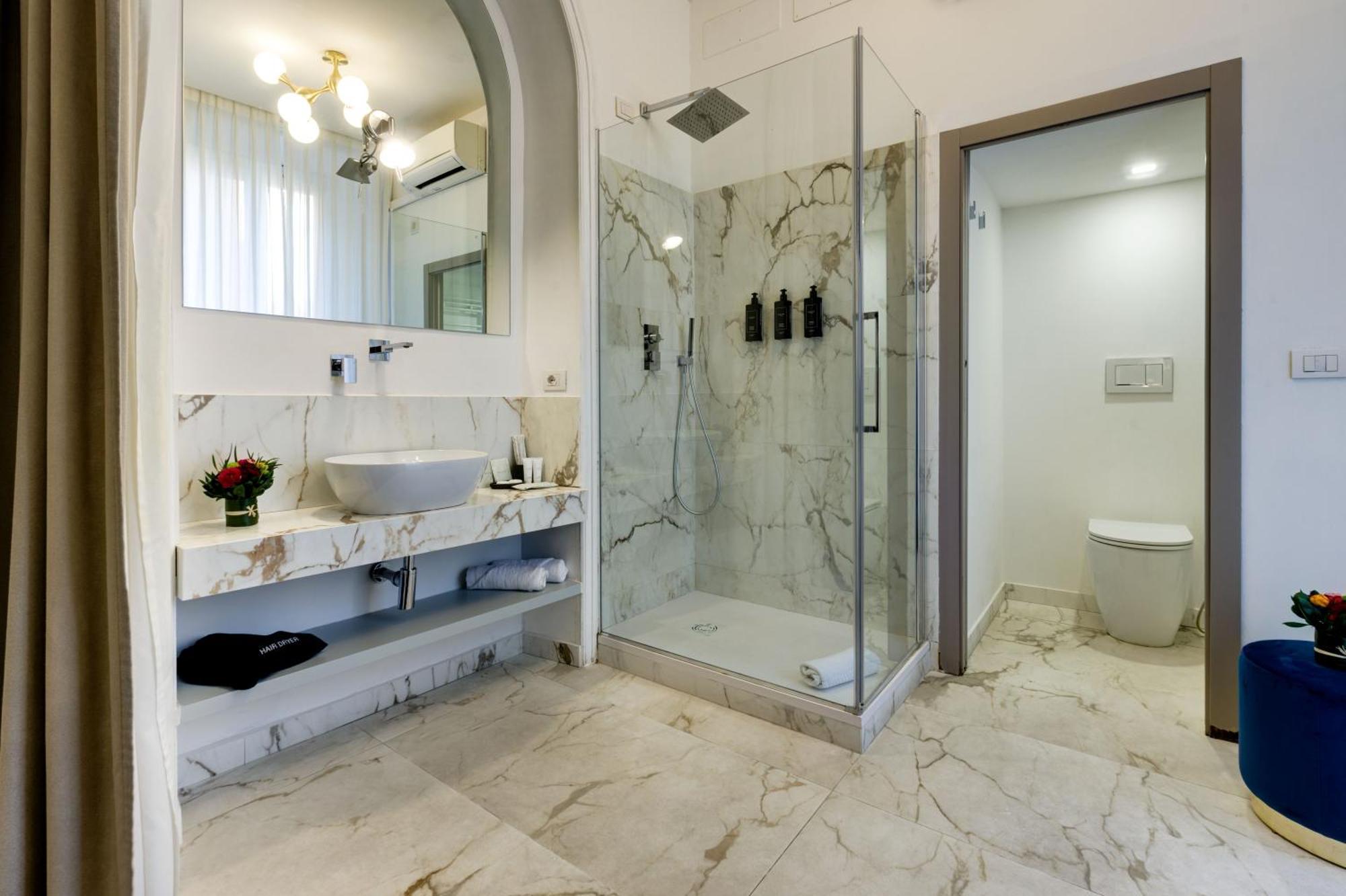 רומא Piazza Farnese Luxury Suites מראה חיצוני תמונה
