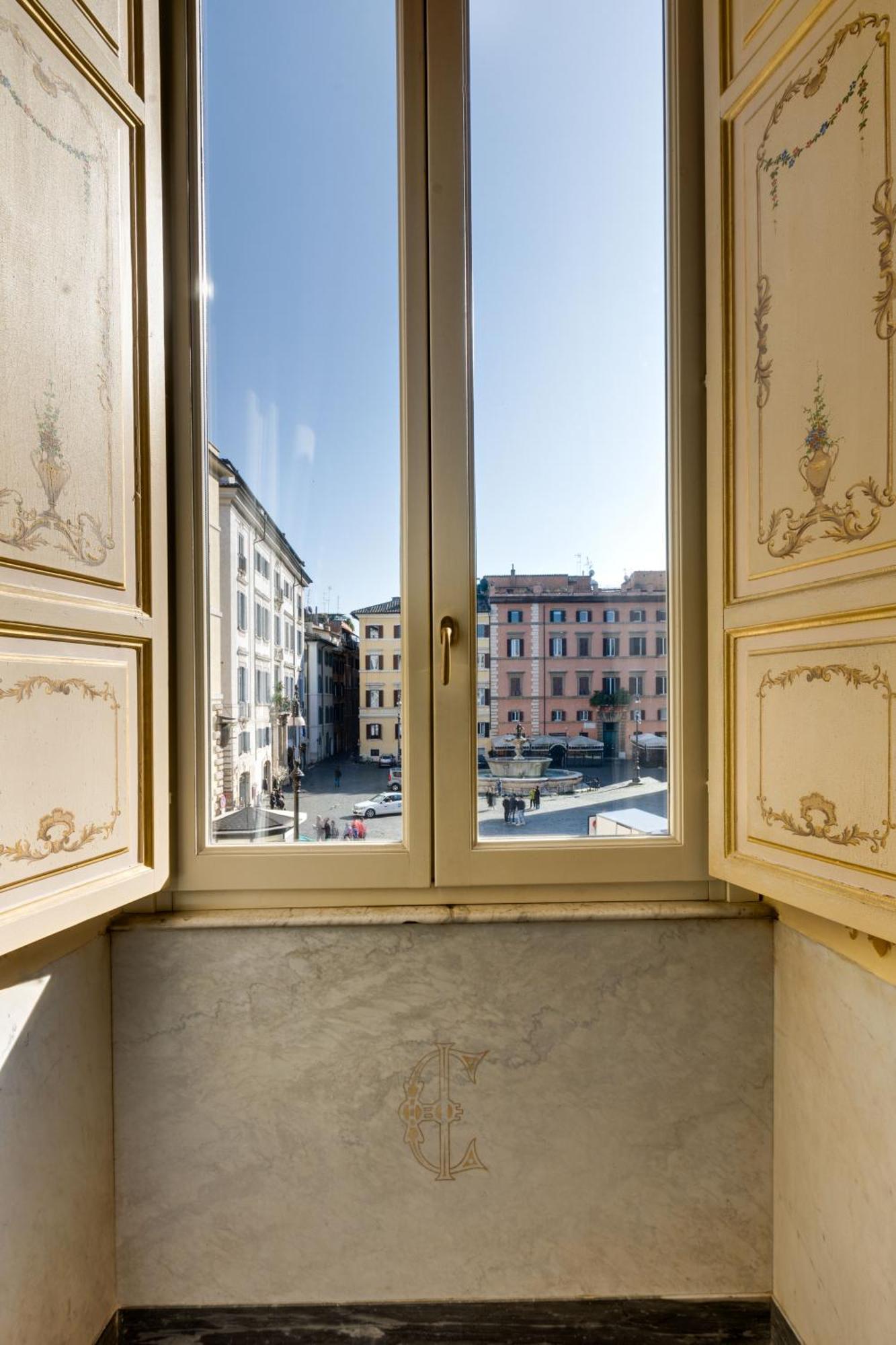 רומא Piazza Farnese Luxury Suites מראה חיצוני תמונה
