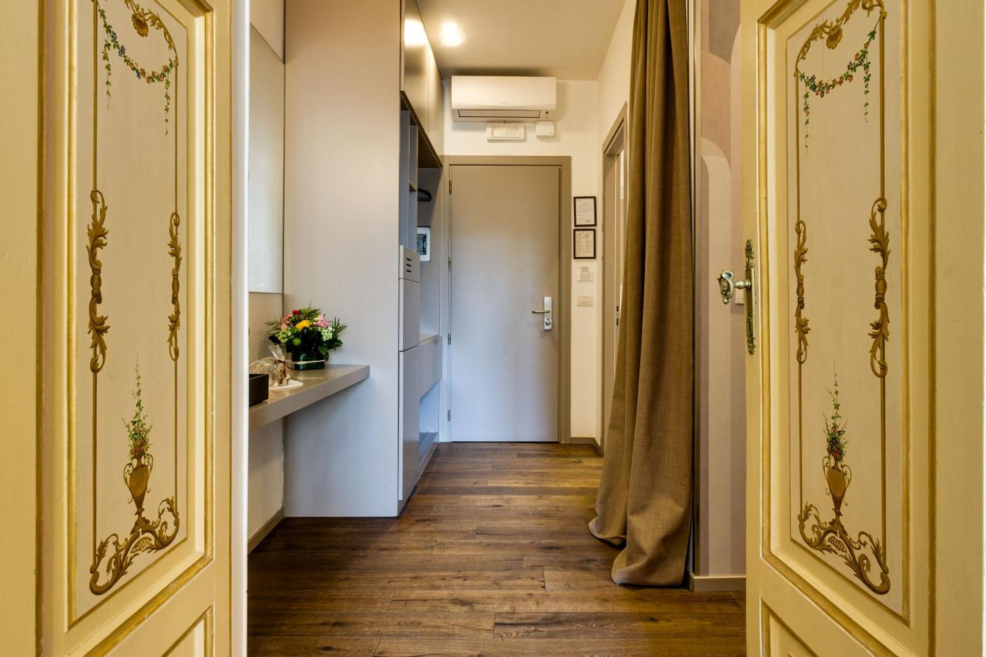 רומא Piazza Farnese Luxury Suites מראה חיצוני תמונה